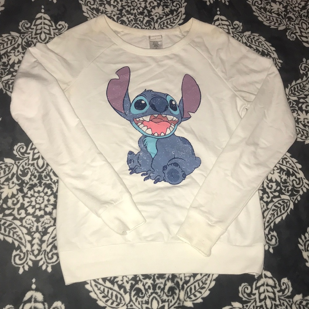 White long sleeve shirt